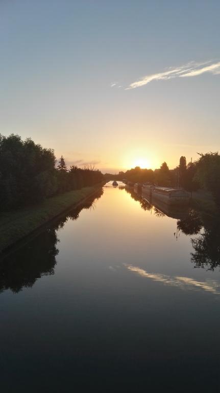 Bed and Breakfast Bateau Entre Lille Et Paris Турот Экстерьер фото