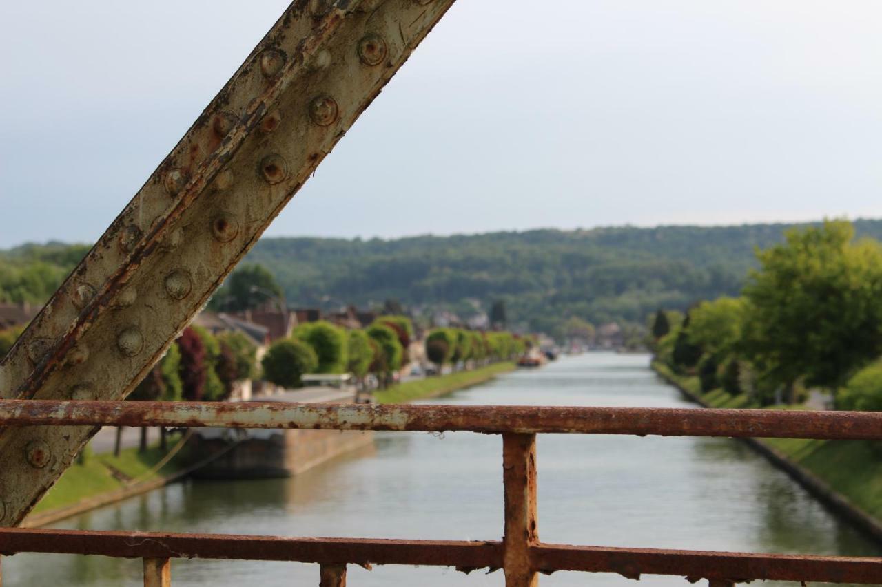 Bed and Breakfast Bateau Entre Lille Et Paris Турот Экстерьер фото